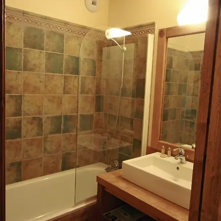 Aparthotel Madame Cami Real